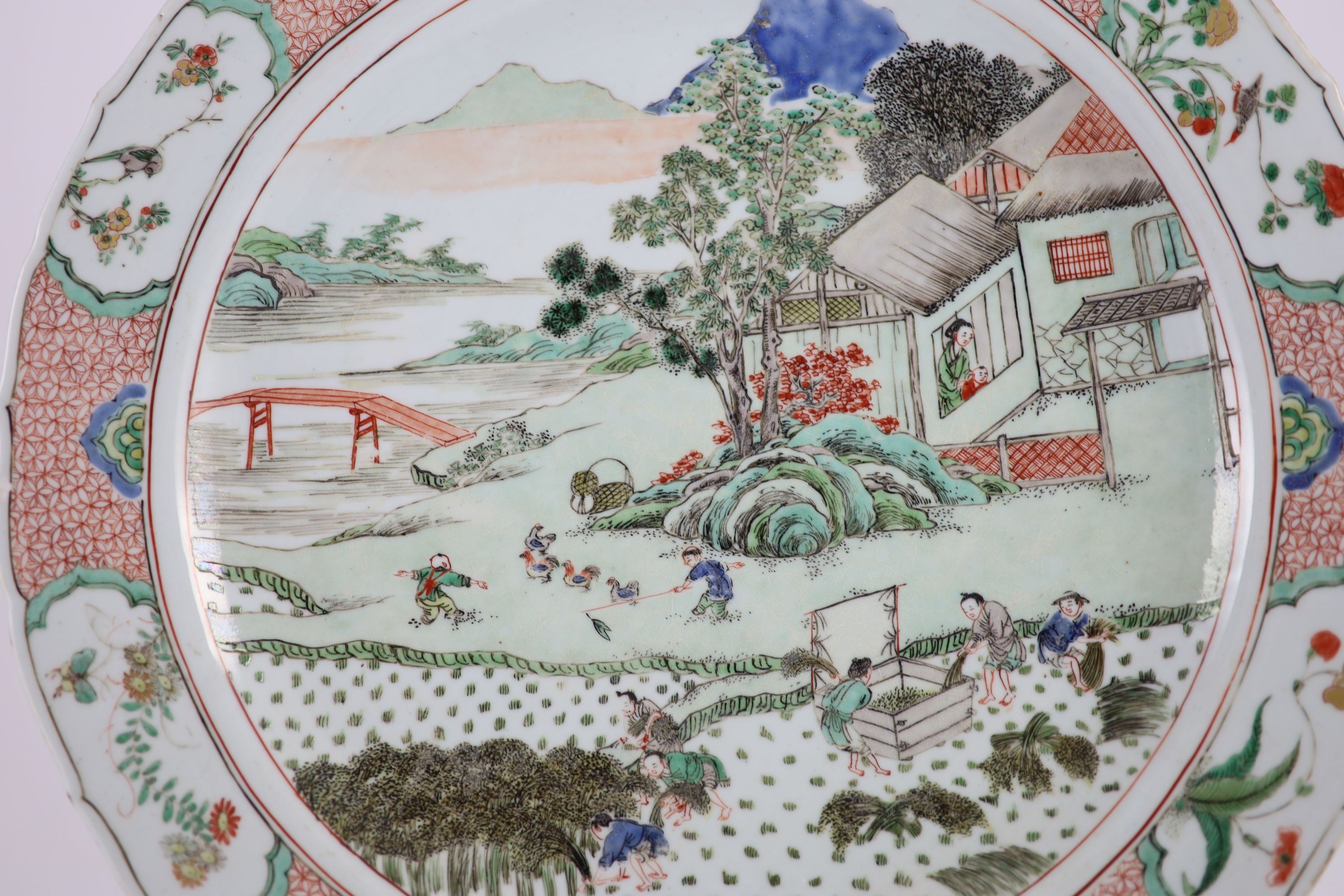 A Chinese famille verte charger, Kangxi period (1662-1722), 37.5 cm diameter, slight damage